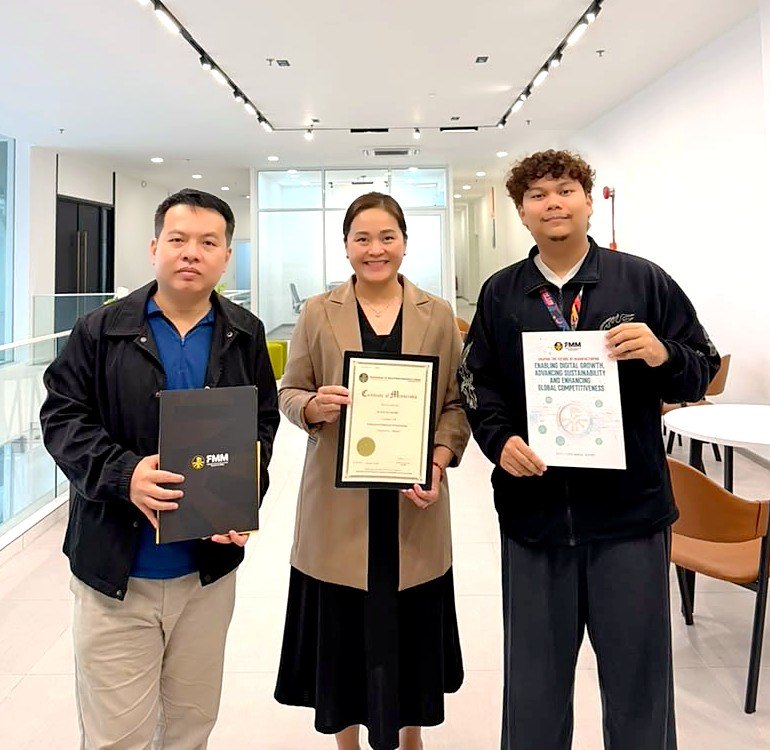 Receiving the FMM Certificate of Membership for Dr Orizi (M) Sdn Bhd, October 2026